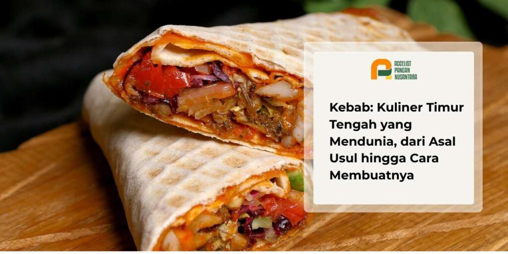 Kebab jajanan kaki lima dengan isian daging dan sayuran segar