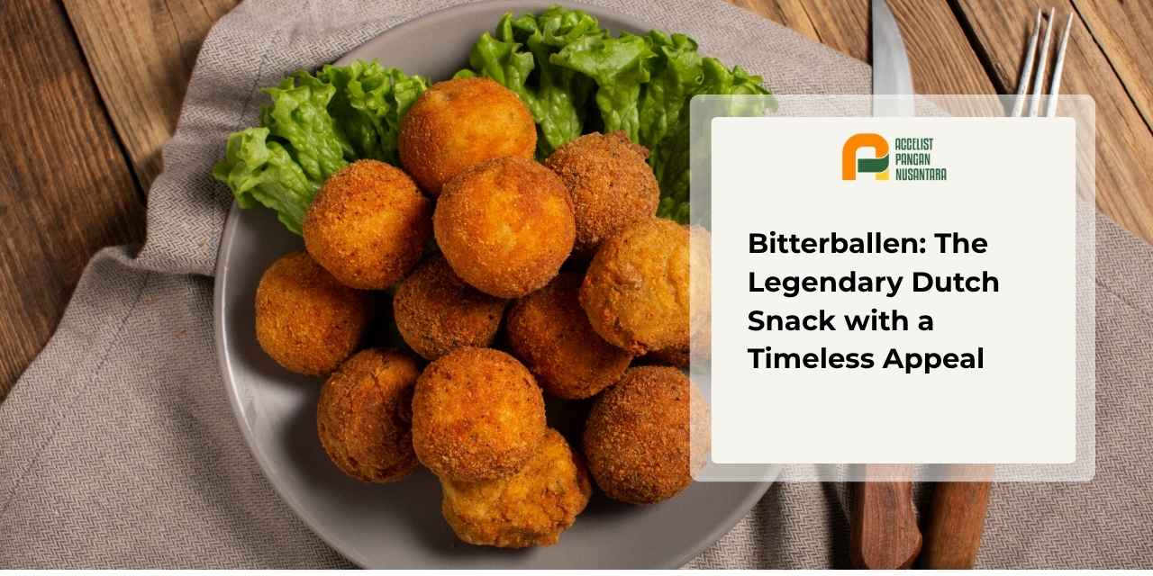 Bitterballen: golden-brown, round fried snacks