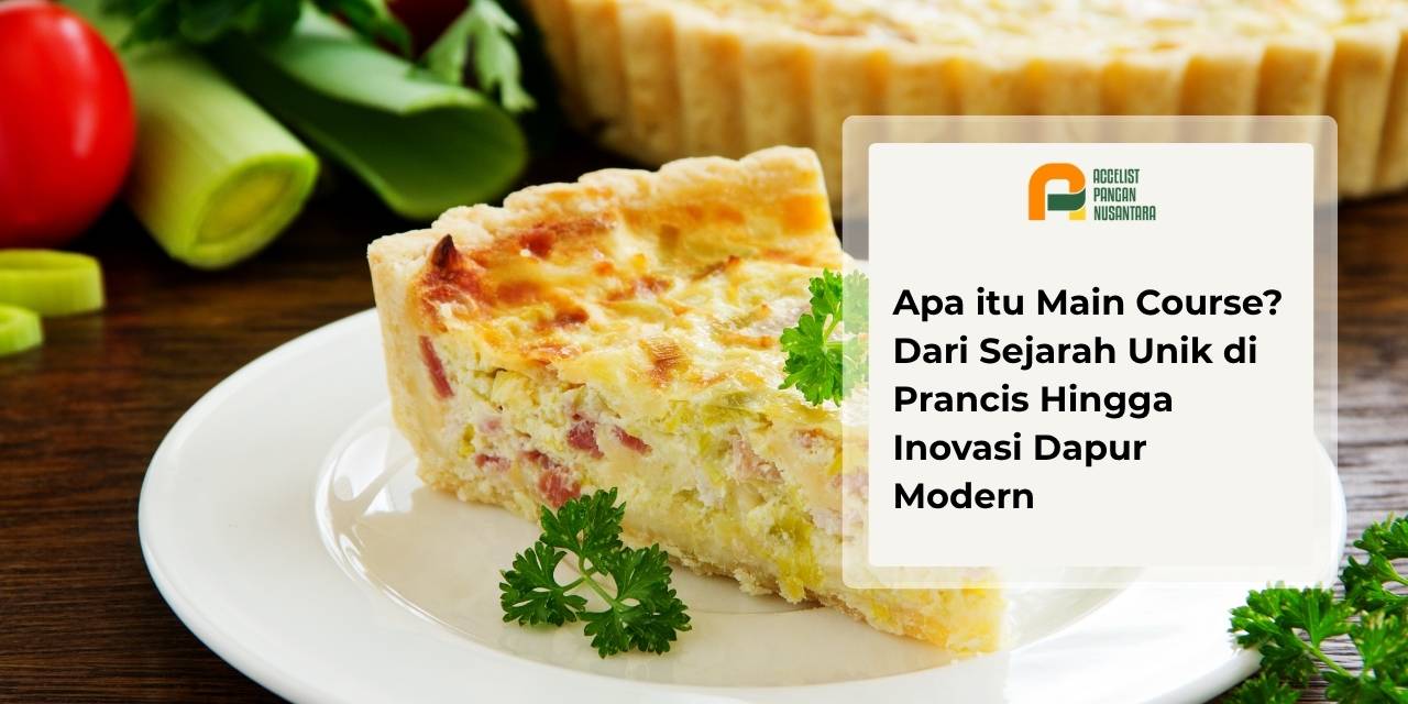 Satu potong quiche lorraine khas Prancis dengan isian padat telur dan daging asap.
